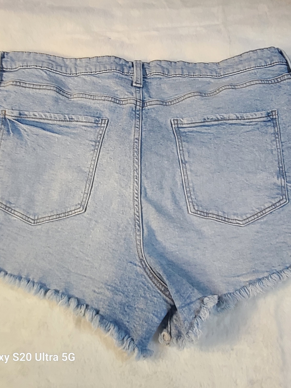 Light Blue Denim Frayed Hem Women’s Shorts - Picture 9 of 9